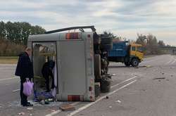 Поліцейські встановлюють обставини ДТП, в якій постраждали шестеро жителів Республіки Білорусь