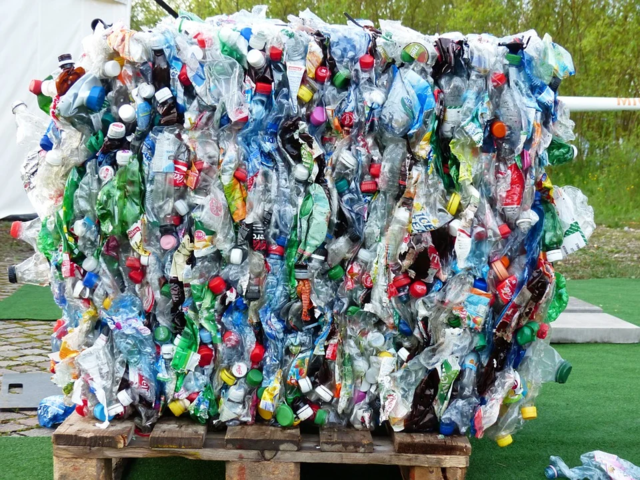 Пластик оказался опаснее самого вредного для планеты топлива