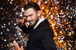 «Танцы со звездами». Почему Дмитрия Дикусара ткнули лицом в торт в прямом эфире