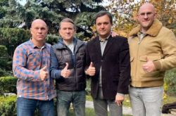 Депутаты «ОПЗЖ» посетили Медведчука и нарвались на насмешку соцсетей