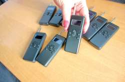 Київські митники виявили в посилці з РФ пристрої для зламу замків (фото)