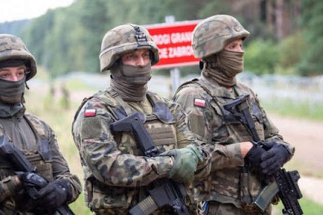 Міноборони&nbsp;&nbsp;виділить ще 2500 військових, щоб допомогти прикордонній службі країни захистити кордон з Білоруссю - Польща збільшує військову присутність на кордоні з Білоруссю