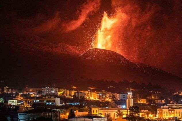 Вулкан на Канарах продовжує виверження (фото)