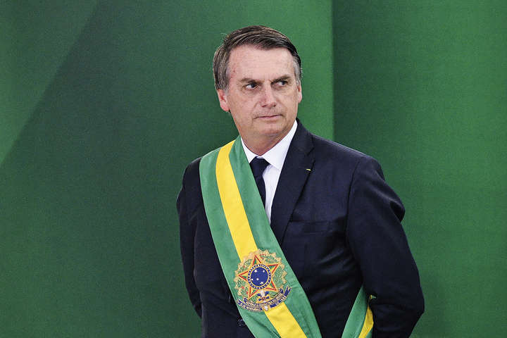 Бразильські сенатори схвалили звинувачення проти президента через ситуацію з Covid-19