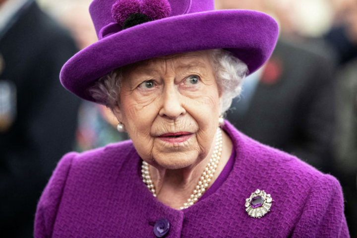 Королева Елизавета II решила отдохнуть от публичных мероприятий