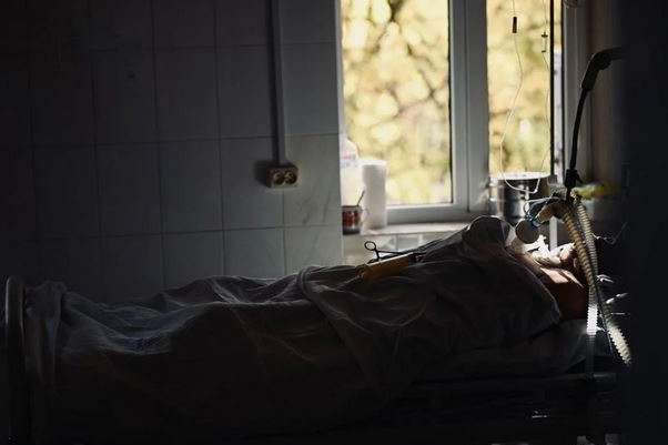 На Львівщині від коронавірусу подружжя померло в один день