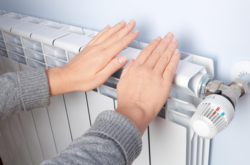 Правительство запретило отключать тепло в квартирах, больницах и школах