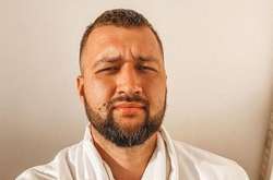 «Слуга народу» взяв у помічники репера, який виступає у Росії