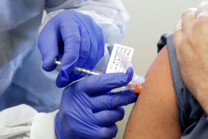 В Украине будут испытывать две новые вакцины от Covid-19 