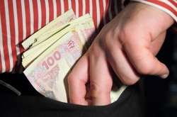 Підрядник привласнював бюджетні кошти, не виконуючи умов договору