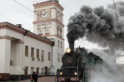 «Укрзалізниця»  запускає святковий ретропоїзд: розклад і дата 