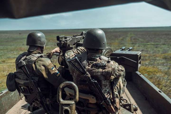 Бойовики поранили трьох українських військових на Донбасі 