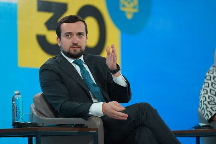 У НАЗК вирішили перевірити на конфлікт інтересів заступника глави Офісу президента України
