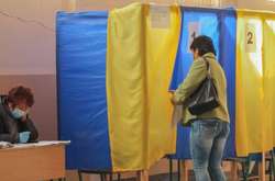 Вибори на Черкащині: спостерігачі зафіксували підвоз виборців на дільниці 