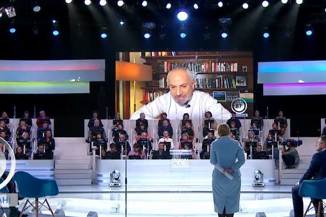 Тимошенко посмеялась над вакцинированным Шустером в прямом эфире