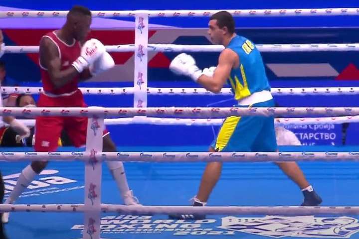 Українець Захареєв вийшов до чвертьфіналу чемпіонату світу з боксу