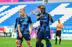 Самба Ділло відзначився дублем у матчі з однолітками з «Барселони»