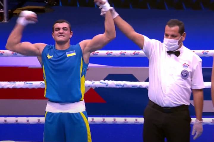 Українець вийшов до півфіналу чемпіонату світу з боксу та гарантував собі медаль