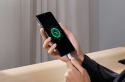 Названы самые мощные смартфоны октября. Новинка Xiaomi опередила всех