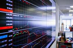 Українці зможуть купити акції Pfizer, Nike і ще десятка відомих компаній