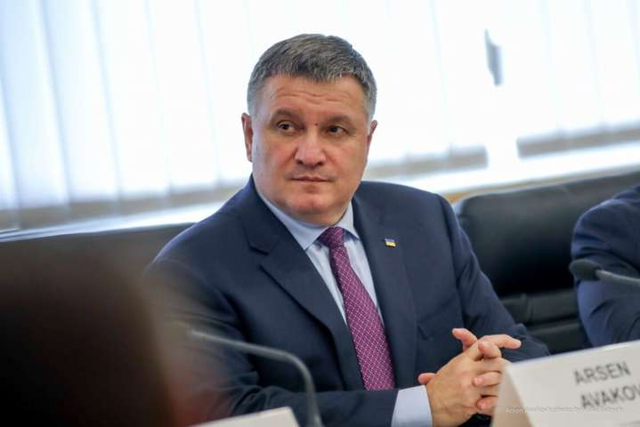 Трехмесячные клуши: Аваков раскритиковал Зеленского из-за частой смены министров 