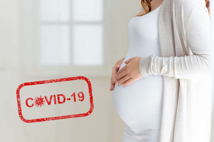 Вчені пояснили, чому вагітним необхідно зробити щеплення від Covid-19