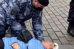 Жінка впала від удару самоката, проте винуватець не допоміг ій