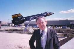 Болонкин автор более 100 научных статей и книг и 17 изобретений, многие из которых засекречены