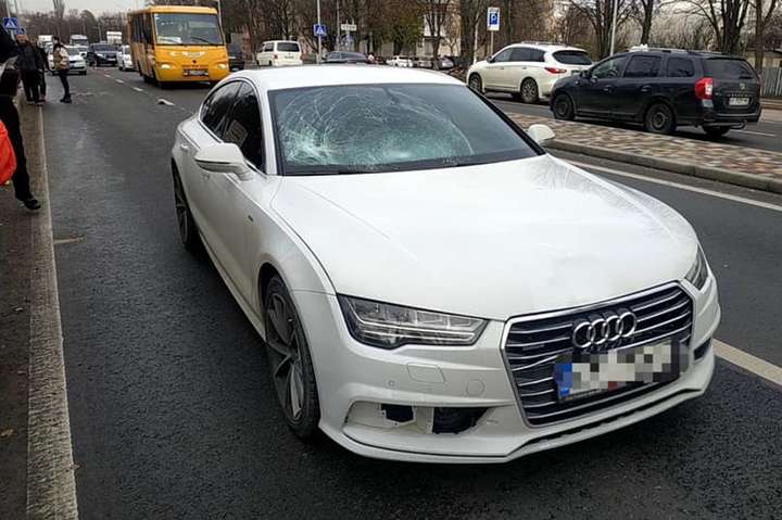 У Борисполі автомобіль збив на смерть жінку (фото)