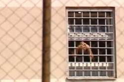 Саакашвілі нібито із застосуванням сили вивели з машини та вселили в камеру