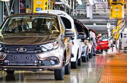  Продажі «АвтоВАЗу» падають 