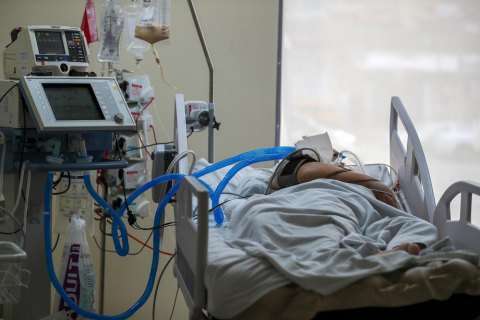 У Борисполі хворий на коронавірус взяв із собою в лікарню гранату