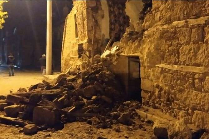 Туреччину сколихнув сильний землетрус (відео)