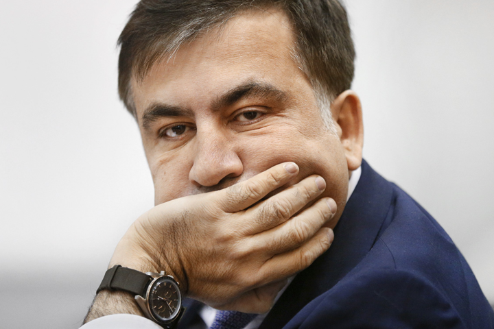 Саакашвили продолжает голодовку: адвокат заявляет об избиении экс-президента 