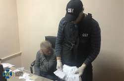 За внесення неправдивих відомостей в електронну систему eHealth лікар брав по 2,5 тис. грн з «клієнта»