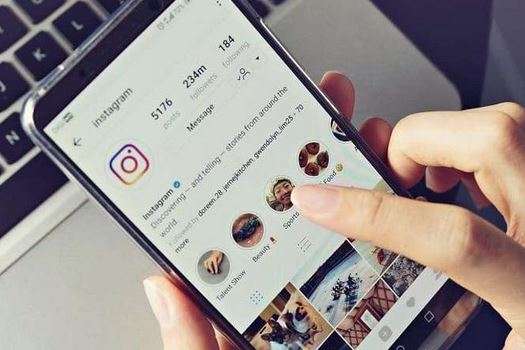 Шахраї «поховали» керівника Instagram і заблокували його обліковий запис у соцмережі