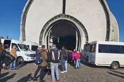 Коронавірусна війна: в Києві черги за довідками про смерть і у крематорій