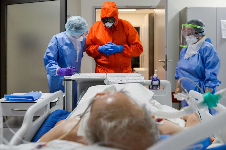 Коронавирус атакует Европу: за неделю смертность выросла на 10% 