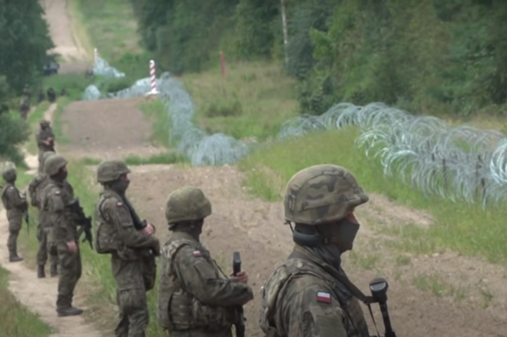 Польща стягнула військових для охорони своїх кордонів - Білорусь погрожує Польщі відповіддю «Союзної держави»