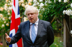 Дипломат: премьер Великобритании Джонсон очень заинтересован приехать в Украину