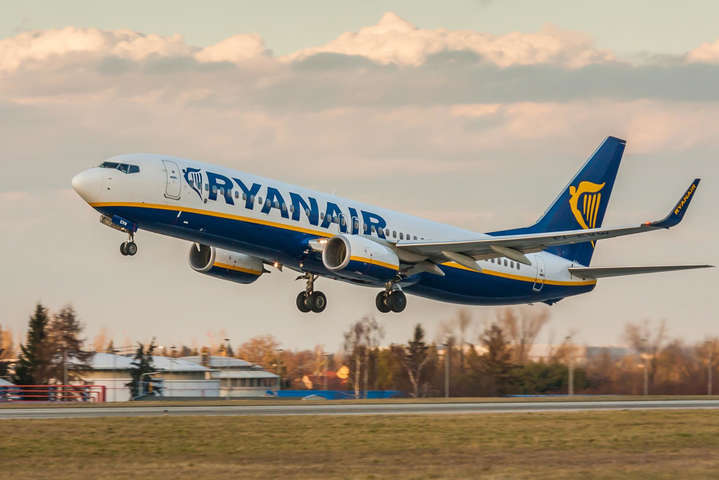 Ryanair пропонує квитки з України по €5