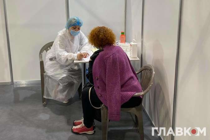 Україна перетнула позначку в 20 млн щеплень проти коронавірусу
