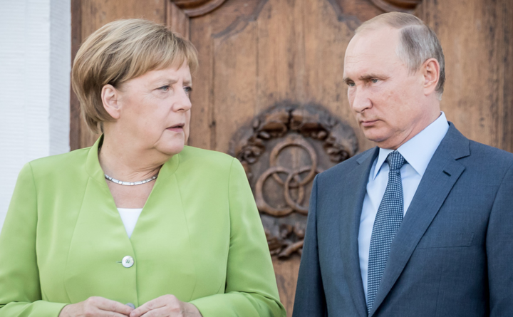 Кризис на границе с ЕС. Стало известно, почему Меркель звонит Путину, а не Лукашенко 