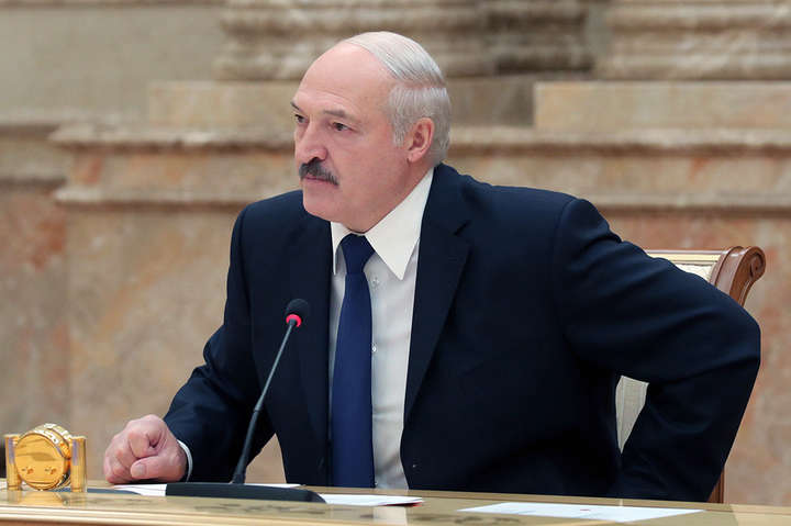 Олександр Лукашенко:&nbsp;ми обігріваємо Європу, а вони нам ще погрожують, що закриють кордон - Або пускаєте мігрантів, або... Лукашенко висунув ультиматум Європі