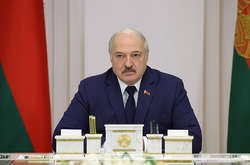 Олександр Лукашенко заявив, що російські бомбардувальники, які здатні нести ядерну зброю, залучені до патрулювання кордону