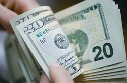 Що буде з курсом долара в листопаді: експерт розповів, чи варто купувати валюту