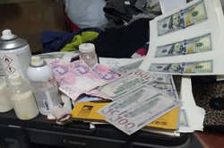 Ліванець облаштував на Київщині типографію з друку фальшивих гривень і доларів (фото)