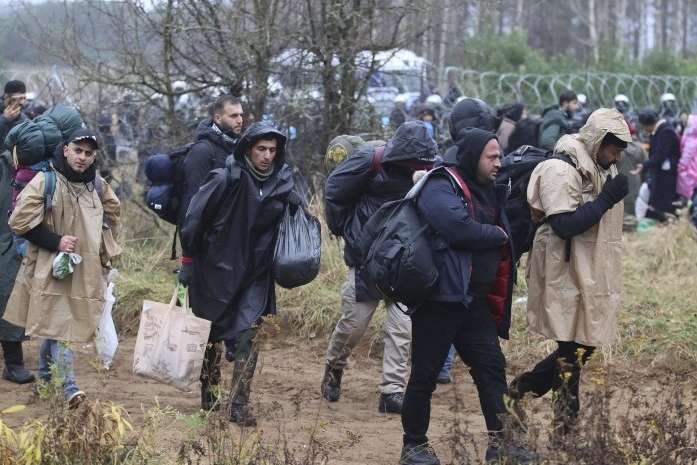 Міграційна криза. Посол жорстко відповів на пропозицію німецького політика відправити біженців до України