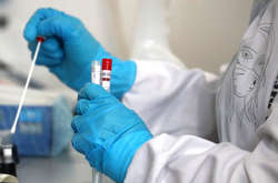 Коронавірус в Україні. За добу померло майже 700 людей 