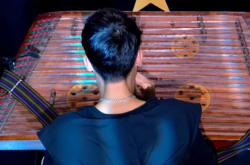 «Україна має талант». Невероятный цимбалист покорил Руслану своей игрой (видео)